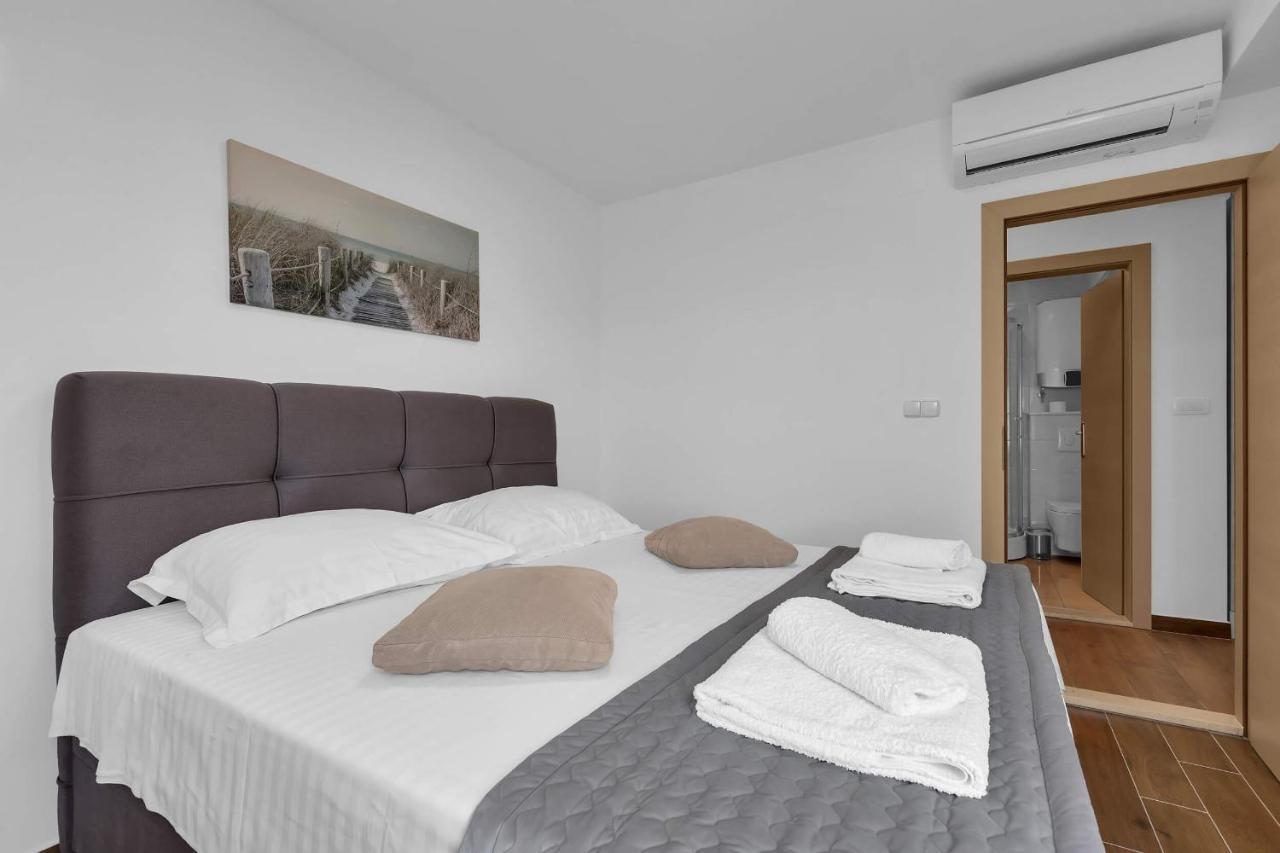 Ivan Sea View Apartment Makarska Eksteriør bilde